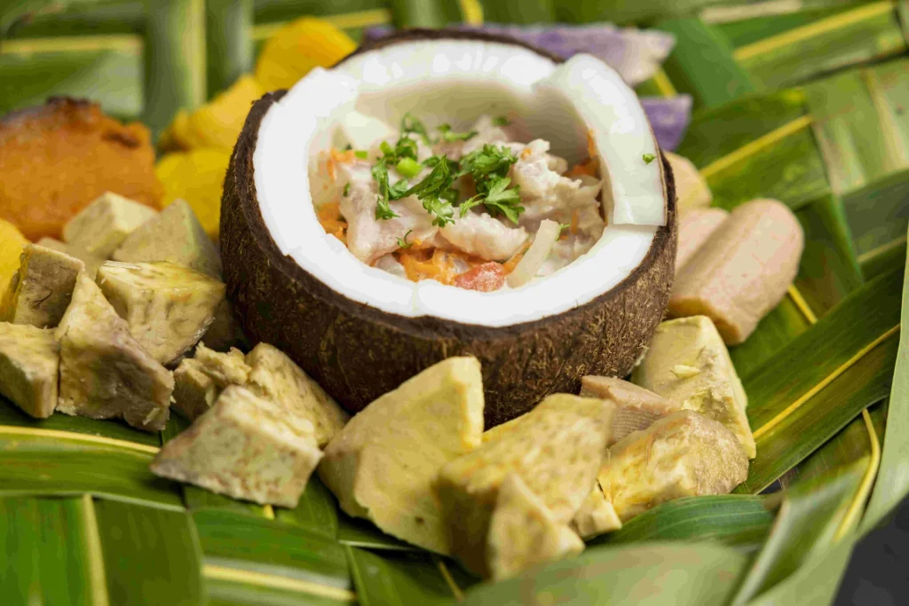 Plat polynésien : poisson cru au lait de coco © Grégoire Le Bacon