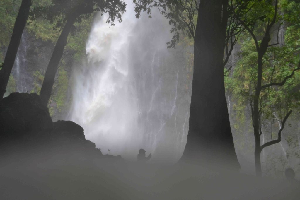 D'impressionnantes cascades à Tahiti Et Ses Îles © Tahiti Tourisme