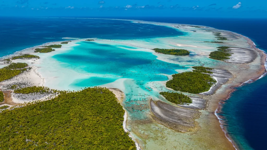 Le Lagon Bleu de Rangiroa © Michael Runkel