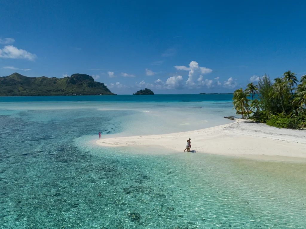 Motu piscine à Raivavae © Grégoire Le Bacon & LionAiles