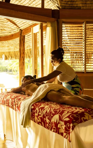 Profiter d'un massage à l'hôtel © Grégoire Le Bacon