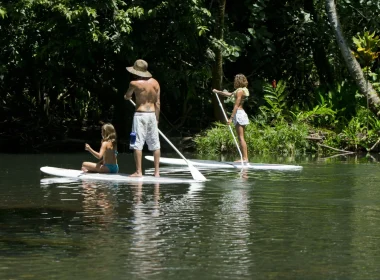 Session paddle sur la rivière de Faaroa © Tahiti Tourisme