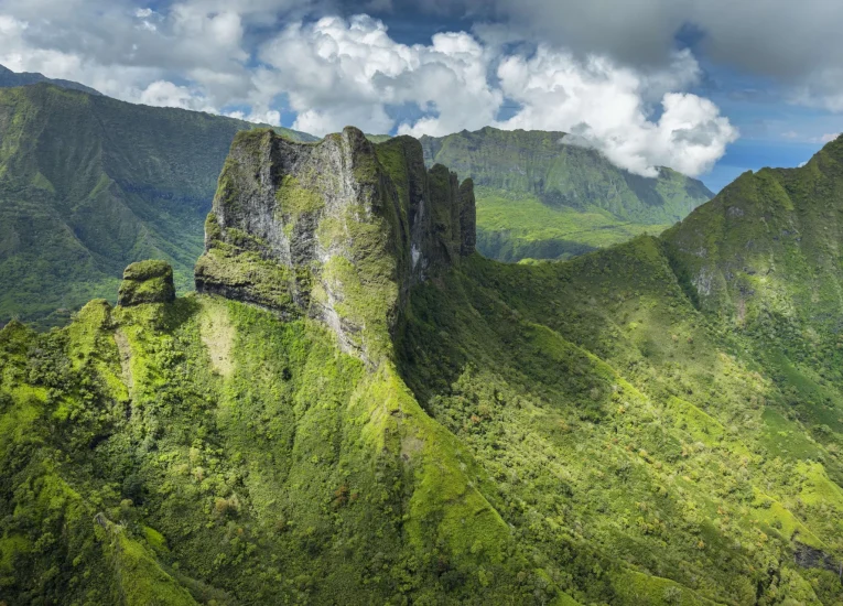 Mount Aorai seen from the sky,one of the highest hike available on the mountains of Tahiti_© Grégoire Le Bacon _ LionAiles