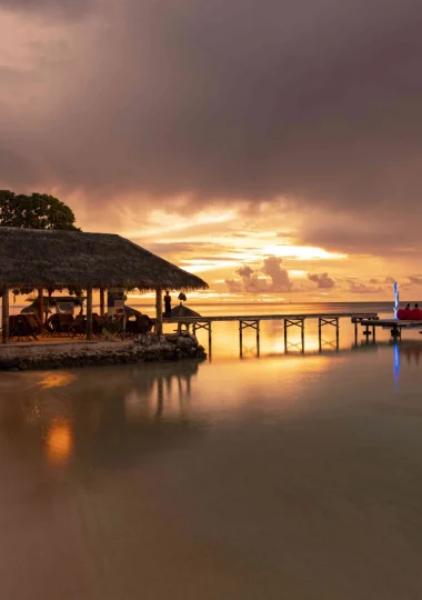 Pension de famille à Fakarava avec vue sur le coucher du soleil©gregoirelebacon