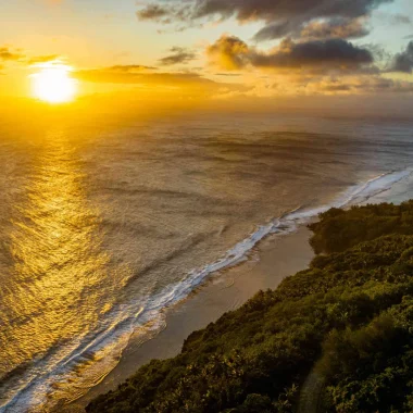 Couchée de soleil sur les Australes © Michael Runkel